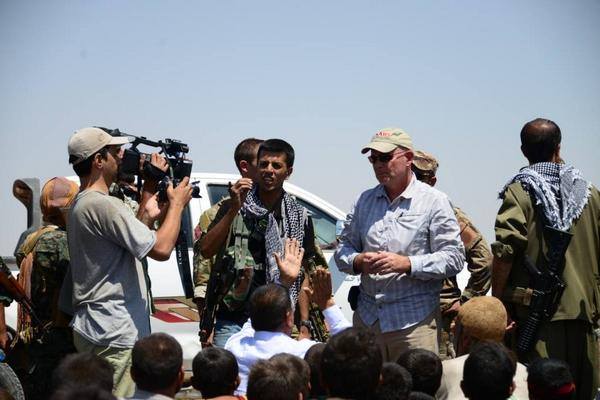 US Aid officials visit Shengal people, once the areas were re-controlled by the Kurdish guerrilla forces known as HPG, YJA-STAR, YPJ and YPG