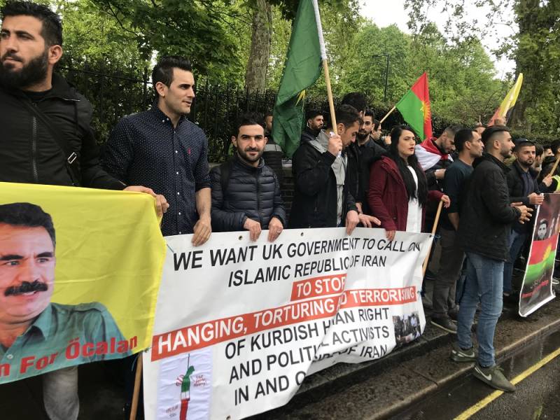 Kurds in Britain condemned the Iranian regime on the anniversary of the execution of political activists